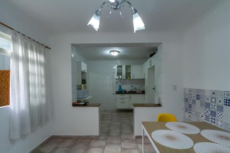 Casa à venda com 130m², 3 quartos e 2 vagasCopa