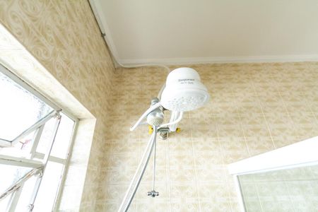 Casa à venda com 130m², 3 quartos e 2 vagasBanheiro