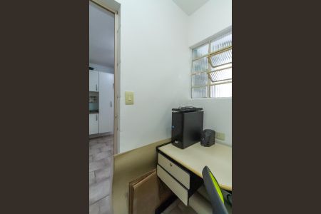 Casa à venda com 130m², 3 quartos e 2 vagasEscritório
