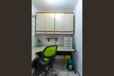 Casa à venda com 130m², 3 quartos e 2 vagasEscritório