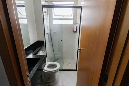 Apartamento à venda com 43m², 2 quartos e sem vaga Apartamento à venda com 43m², 2 quartos e sem vagaBanheiro