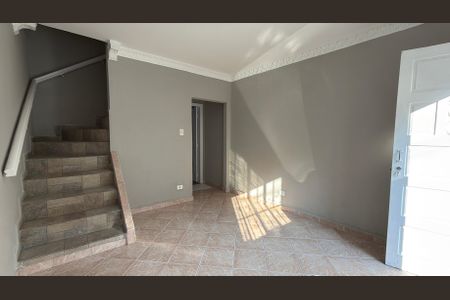 Sala de casa de condomínio para alugar com 2 quartos, 85m² em Vila Prudente, São Paulo