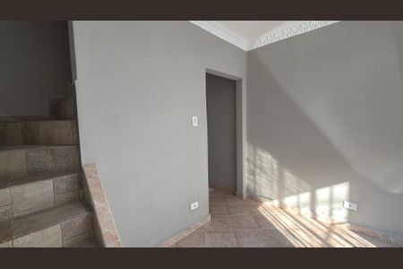 Casa de condomínio para alugar com 85m², 2 quartos e 1 vagaSala