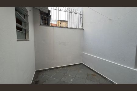 Casa de condomínio para alugar com 85m², 2 quartos e 1 vagaQuintal
