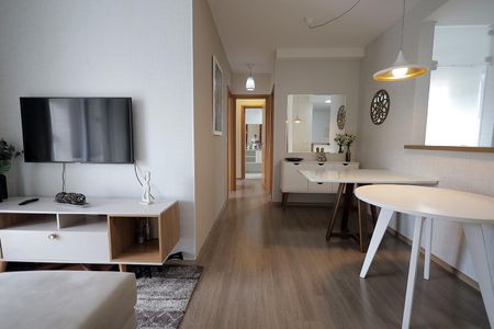 Sala de apartamento para alugar com 2 quartos, 67m² em Vila Gilda, Santo André