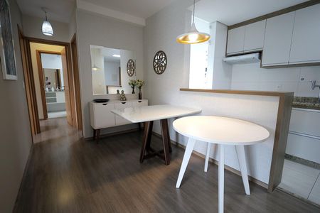 Apartamento à venda com 67m², 2 quartos e 2 vagasSala