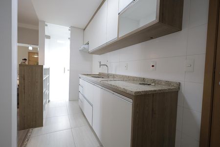 Apartamento à venda com 67m², 2 quartos e 2 vagasCozinha
