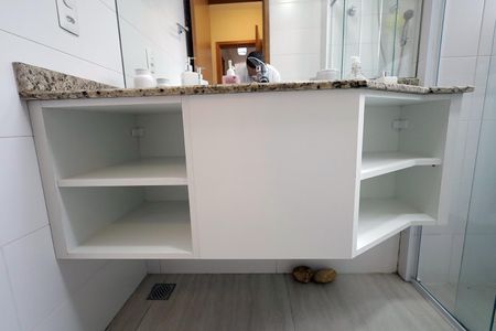 Apartamento à venda com 67m², 2 quartos e 2 vagasBanheiro Suíte