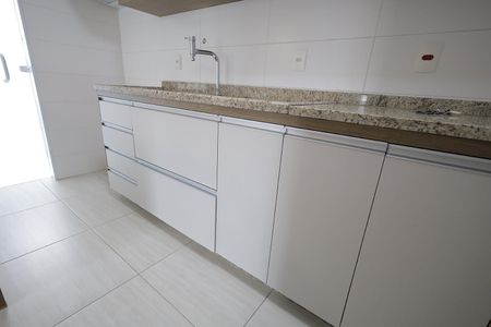 Apartamento à venda com 67m², 2 quartos e 2 vagasCozinha
