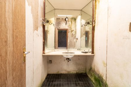 Lavabo de casa à venda com 5 quartos, 561m² em Vila Assunção, Porto Alegre