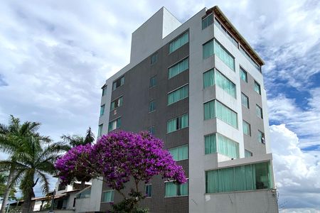 Apartamento para alugar com 75m², 3 quartos e 2 vagasFachada