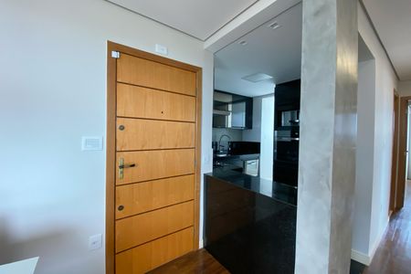 Entrada de apartamento para alugar com 3 quartos, 75m² em Fernão Dias, Belo Horizonte