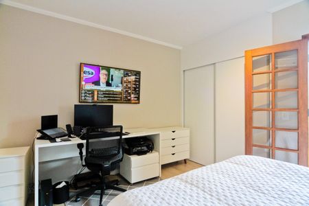 Casa à venda com 187m², 3 quartos e 4 vagasSuíte