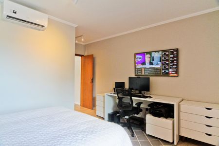 Casa à venda com 187m², 3 quartos e 4 vagasSuíte