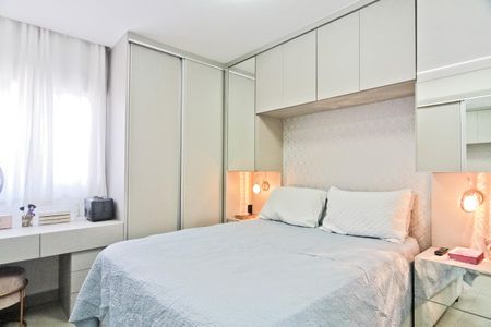 Apartamento à venda com 64m², 2 quartos e 1 vaga Apartamento à venda com 64m², 2 quartos e 1 vagaSuíte
