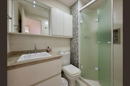 Apartamento para alugar com 105m², 3 quartos e 2 vagasBanheiro Social 