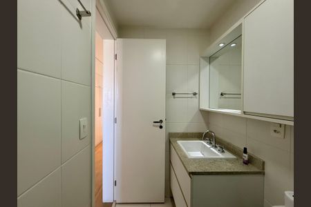 Apartamento para alugar com 105m², 3 quartos e 2 vagasBanheiro Social 