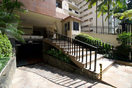 Apartamento à venda com 88m², 1 quarto e 1 vaga Apartamento à venda com 88m², 1 quarto e 1 vagaFachada e portaria