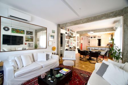 Apartamento à venda com 88m², 1 quarto e 1 vaga Apartamento à venda com 88m², 1 quarto e 1 vagaSala