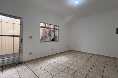 Casa para alugar com 100m², 1 quarto e 1 vaga Casa para alugar com 100m², 1 quarto e 1 vagaSala