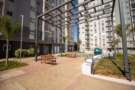 Apartamento para alugar com 45m², 2 quartos e 1 vagaÁrea comum