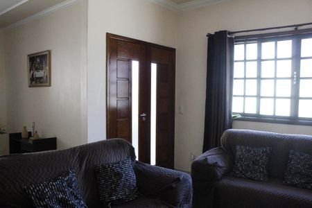 Casa de condomínio à venda com 300m², 3 quartos e 2 vagasSala