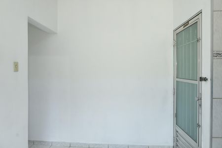 Sala de casa para alugar com 2 quartos, 100m² em Vila Carmosina, São Paulo
