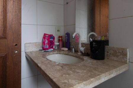 Casa de condomínio à venda com 74m², 2 quartos e 1 vagaBanheiro