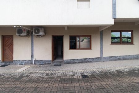 Casa de condomínio à venda com 74m², 2 quartos e 1 vagaFachada