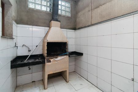 Casa de condomínio à venda com 74m², 2 quartos e 1 vagaChurrasqueira