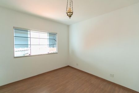 Casa para alugar com 2 quartos, 90m² em Santa Amelia, Belo Horizonte