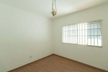 Casa para alugar com 2 quartos, 90m² em Santa Amelia, Belo Horizonte
