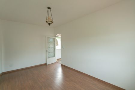 Casa para alugar com 2 quartos, 90m² em Santa Amelia, Belo Horizonte