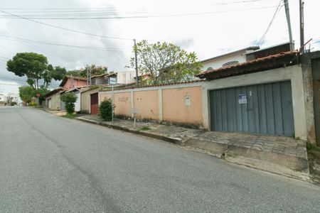 Casa para alugar com 90m², 2 quartos e 1 vaga