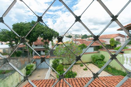 Casa para alugar com 2 quartos, 90m² em Santa Amelia, Belo Horizonte