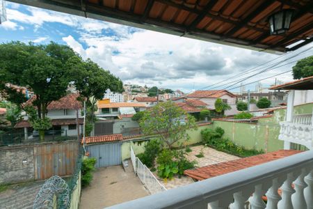 Casa para alugar com 2 quartos, 90m² em Santa Amelia, Belo Horizonte