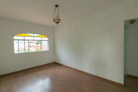 Casa para alugar com 2 quartos, 90m² em Santa Amelia, Belo Horizonte
