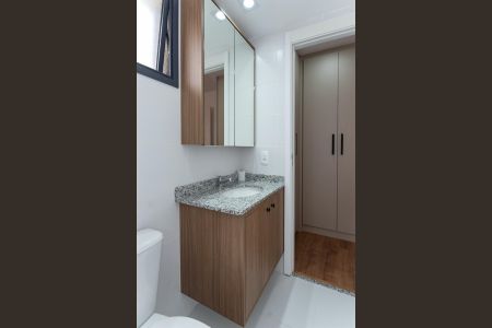 Apartamento para alugar com 72m², 3 quartos e 1 vaga Apartamento para alugar com 72m², 3 quartos e 1 vagaBanheiro do quarto 2 Suíte