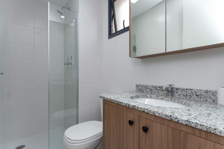 Apartamento para alugar com 72m², 3 quartos e 1 vaga Apartamento para alugar com 72m², 3 quartos e 1 vagaBanheiro do quarto 2 Suíte