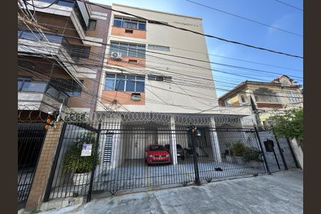 Apartamento à venda com 72m², 2 quartos e sem vagaFachada + plaquinha