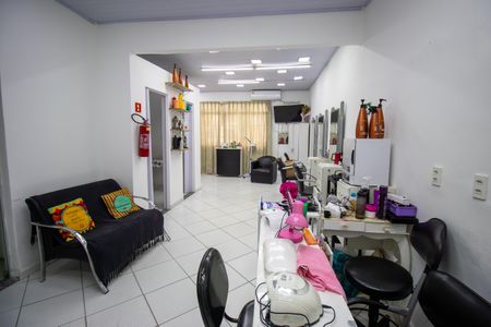 Sala 1 de casa à venda com 3 quartos, 200m² em Penha, Rio de Janeiro