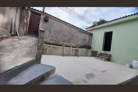 Área externa de casa à venda com 3 quartos, 99m² em Conjunto Cristina (Sao Benedito), Belo Horizonte