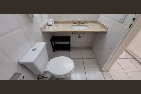 Apartamento para alugar com 53m², 1 quarto e 1 vaga Apartamento para alugar com 53m², 1 quarto e 1 vagaBanheiro da Suíte