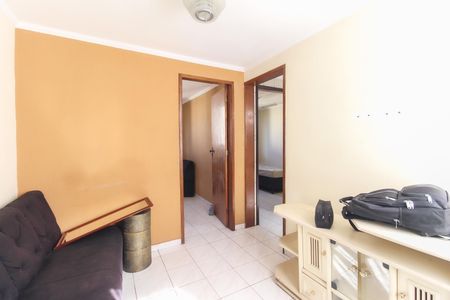 Sala de apartamento para alugar com 2 quartos, 47m² em Guaianases, São Paulo