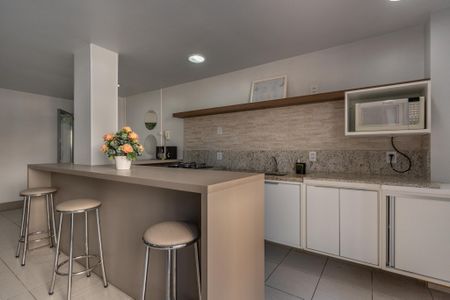 Apartamento à venda com 50m², 2 quartos e 1 vaga Apartamento à venda com 50m², 2 quartos e 1 vagaÁrea comum - Salão de festas