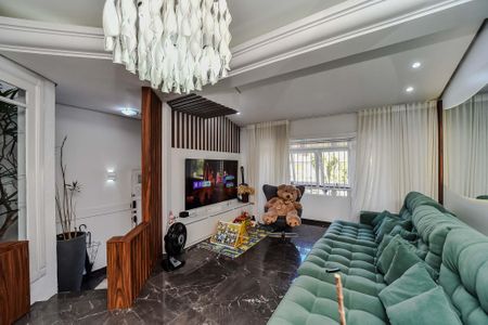 Casa à venda com 269m², 4 quartos e 3 vagasSala