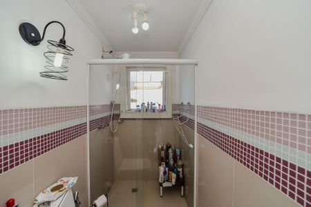 Casa à venda com 269m², 4 quartos e 3 vagas Casa à venda com 269m², 4 quartos e 3 vagasBanheiro da Suíte 2