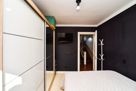 Casa à venda com 269m², 4 quartos e 3 vagas Casa à venda com 269m², 4 quartos e 3 vagasQuarto 2