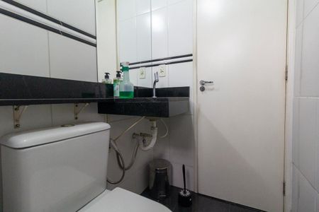 Apartamento à venda com 43m², 2 quartos e sem vaga Apartamento à venda com 43m², 2 quartos e sem vagaBanheiro