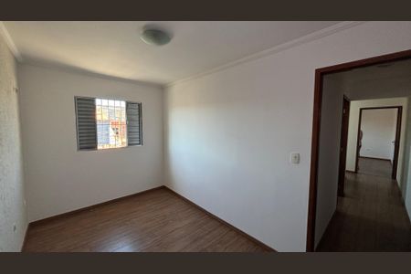 Casa à venda com 187m², 3 quartos e 5 vagasQuarto 2
